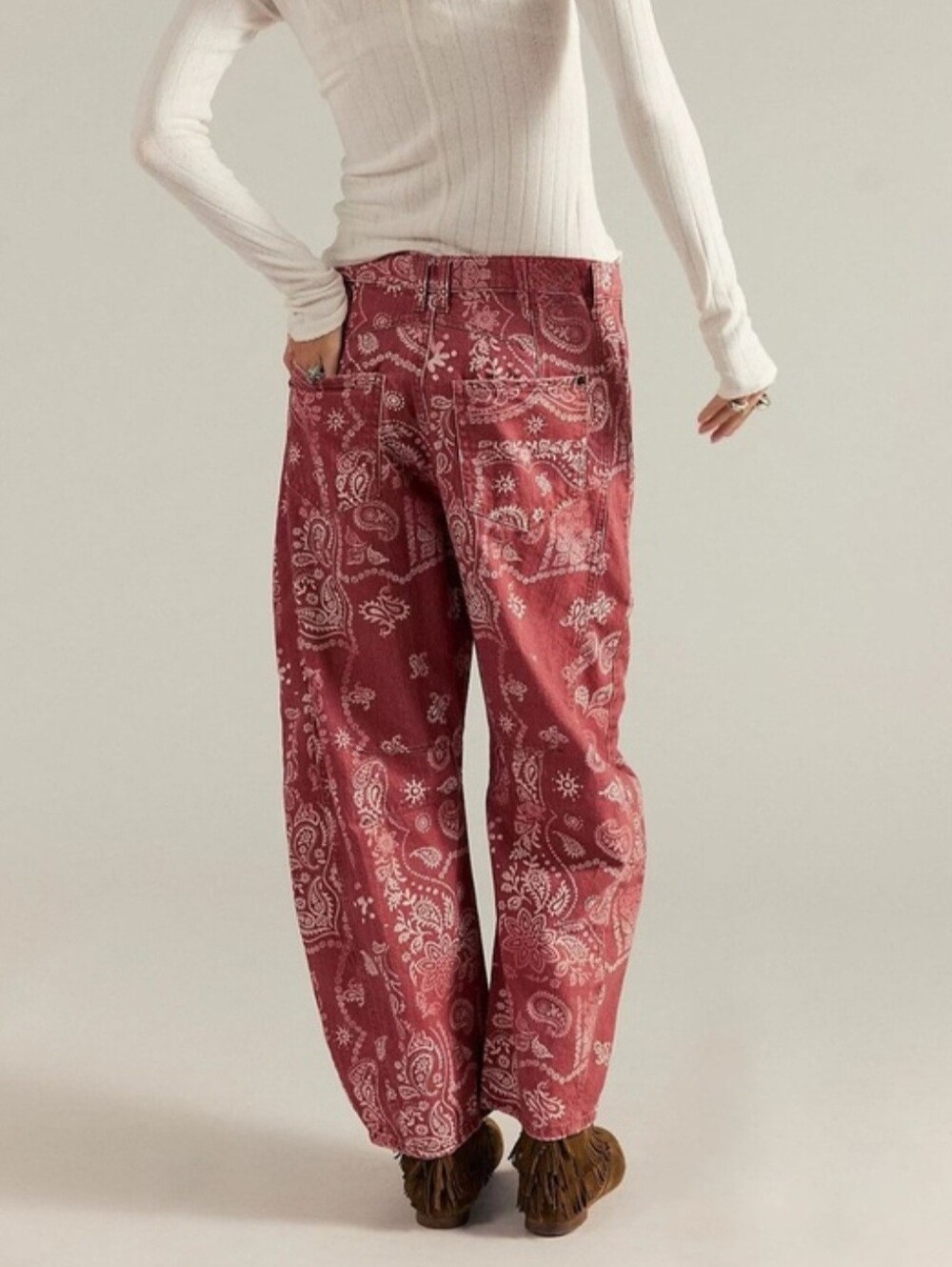 Loveimgs Women's Boyfriend Baggy Barrel Red Paisley Jean Size Medium US 8-10 NWT - Picture 2 of 13